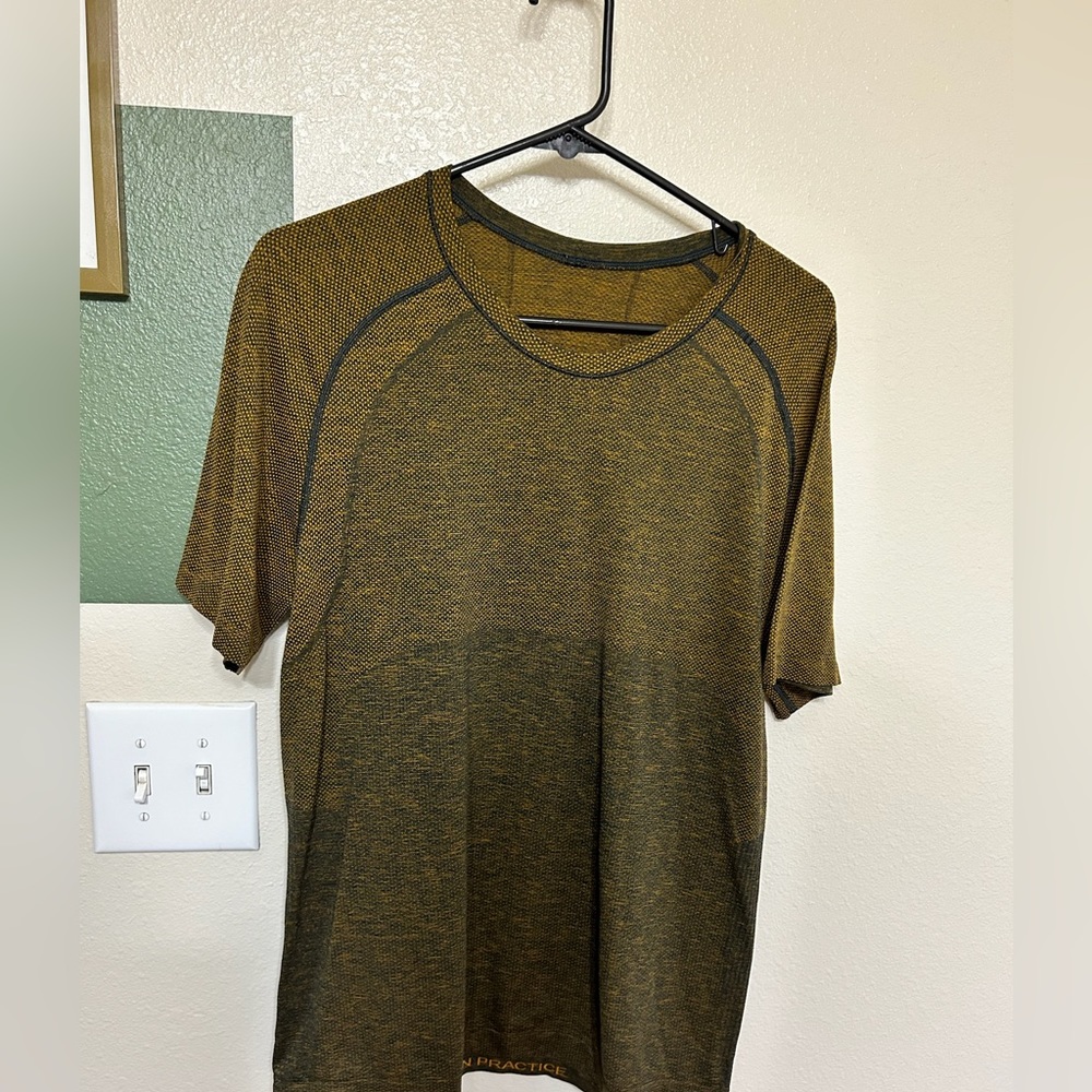Lululemon shirt